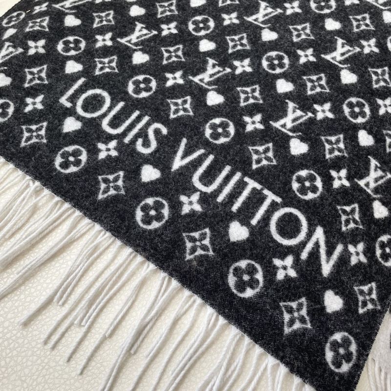 Louis Vuitton Scarf